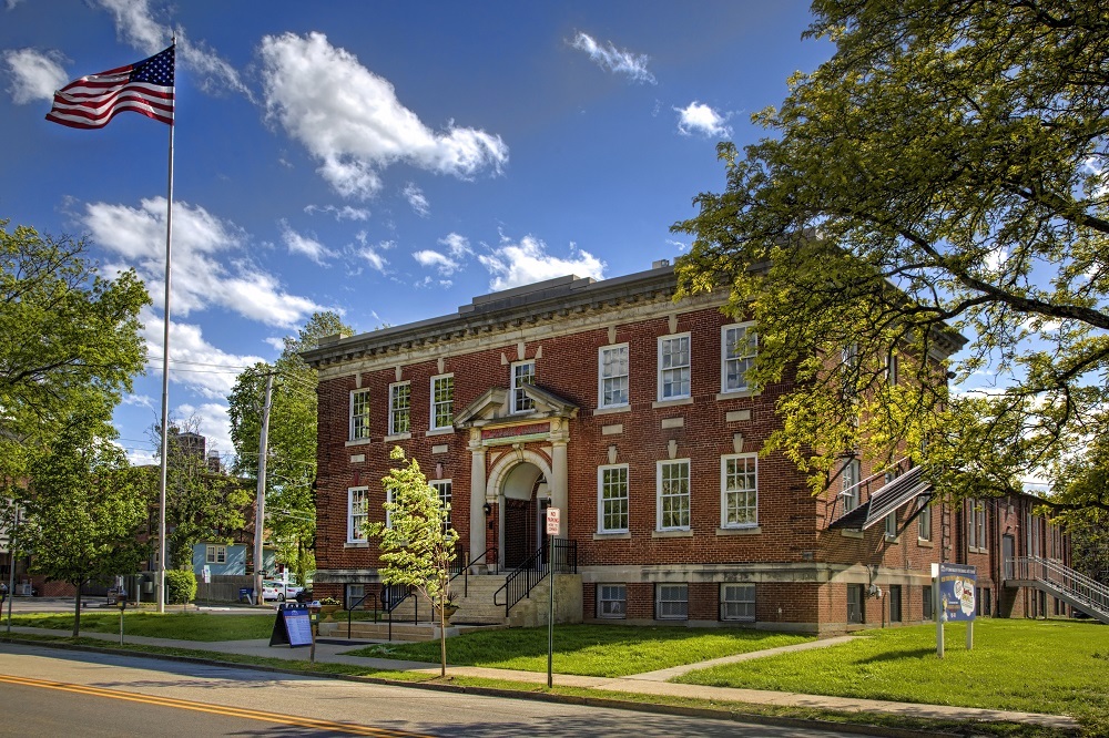 Uptown! Knauer Performing Arts Center exterior