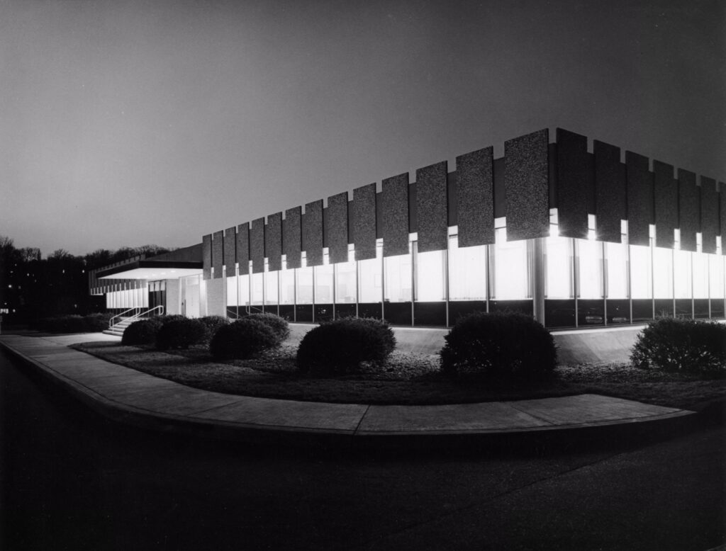Black and white exterior view of the Westinghouse Tele-Computer Center, a modernist building in Pittsburgh